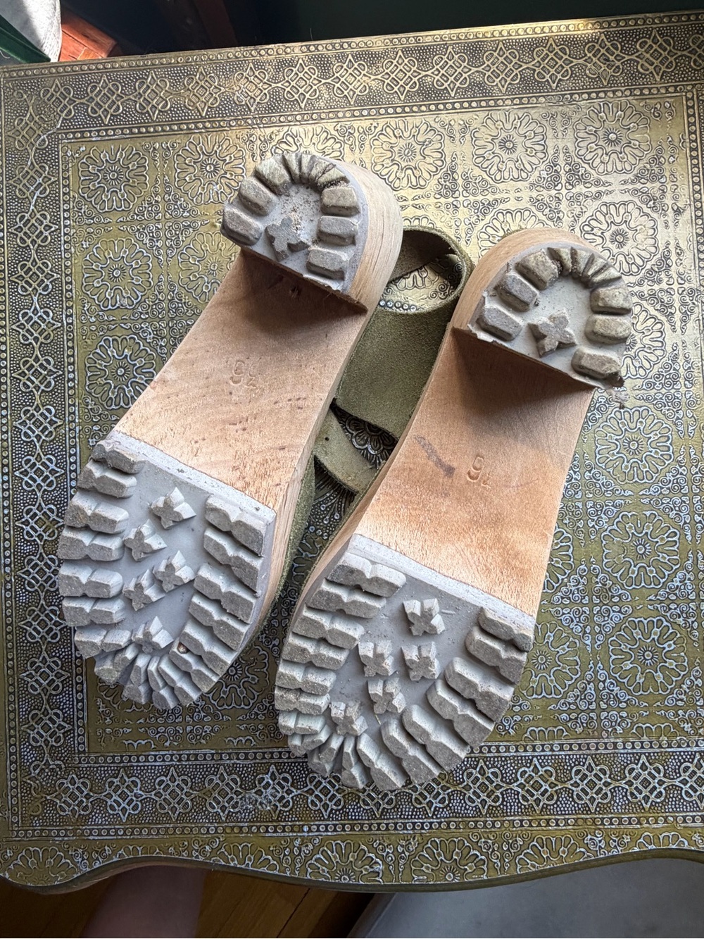 MIA Olive Green Suede Platform Clogs - Picture 4 of 4